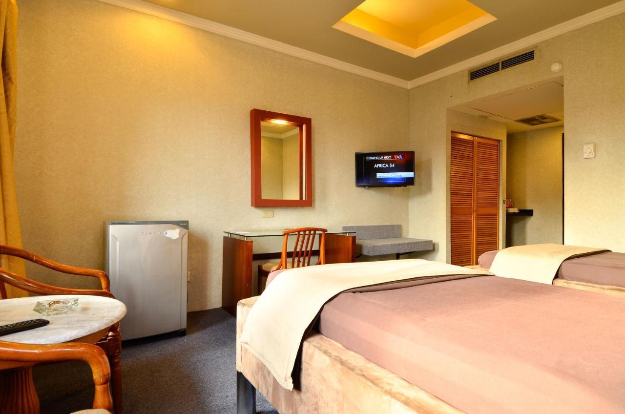 Hotel Peninsula Mangga Besar Jakarta Luaran gambar