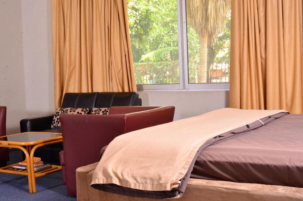 Hotel Peninsula Mangga Besar Jakarta Luaran gambar